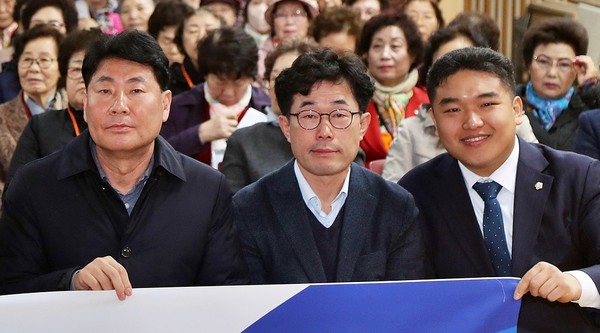 왼쪽부터서창수,김태흥,한채훈 의원